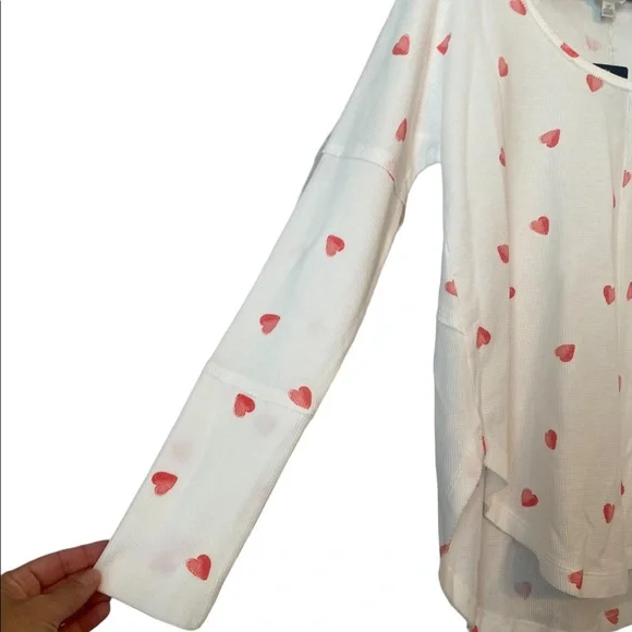 Lucky Brand Cream with Hearts Long Sleeved Top - Picture 4 of 14
